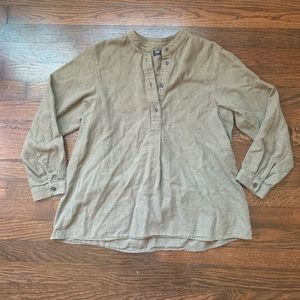 Uniqlo long sleeve top
